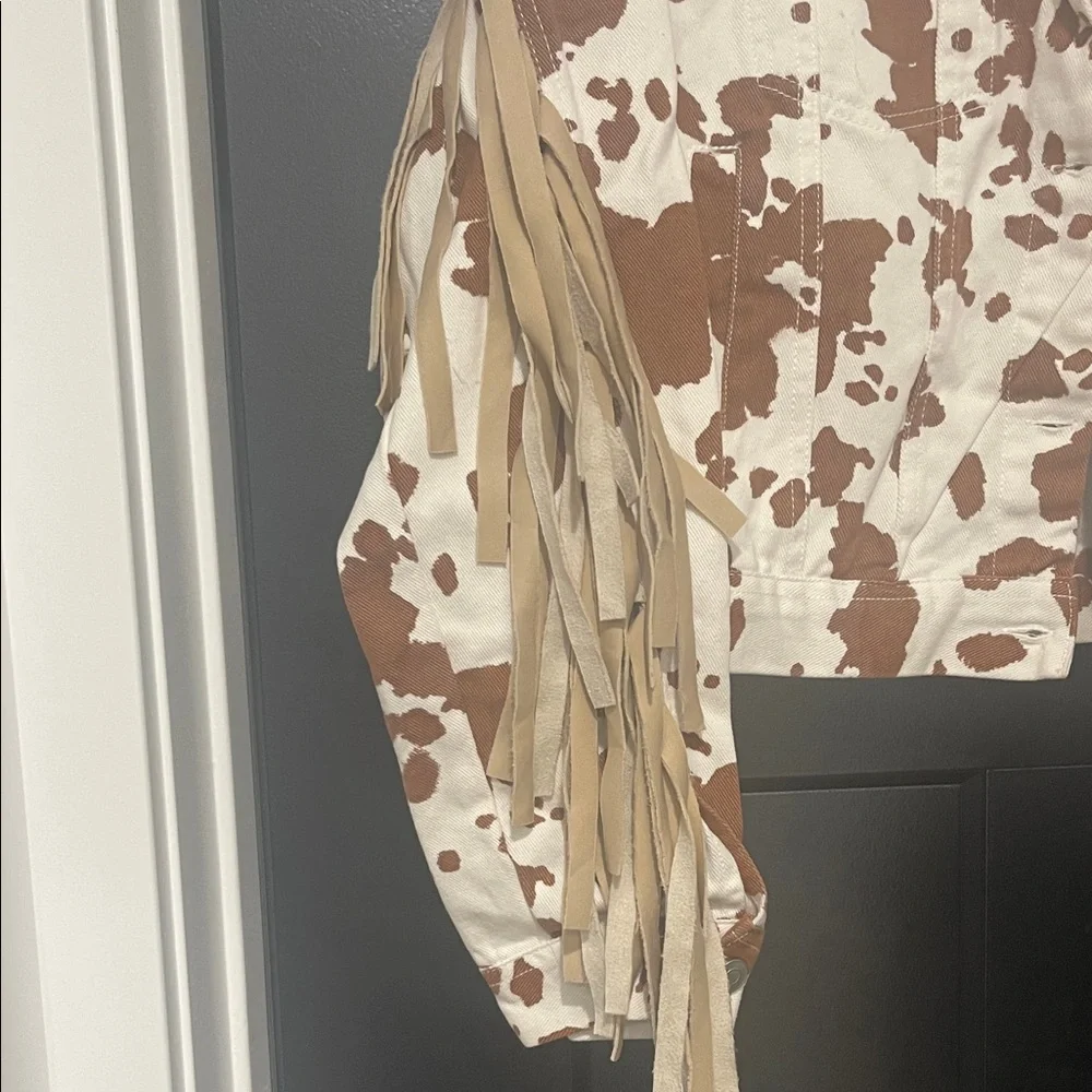 Peach Love California Brown and Cream Fringe Jacket - Picture 2 of 6